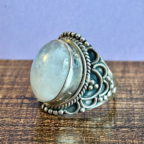 Moonstone Statement Ring Womens Size 9 Sterling Silver - Picture 3 of 6